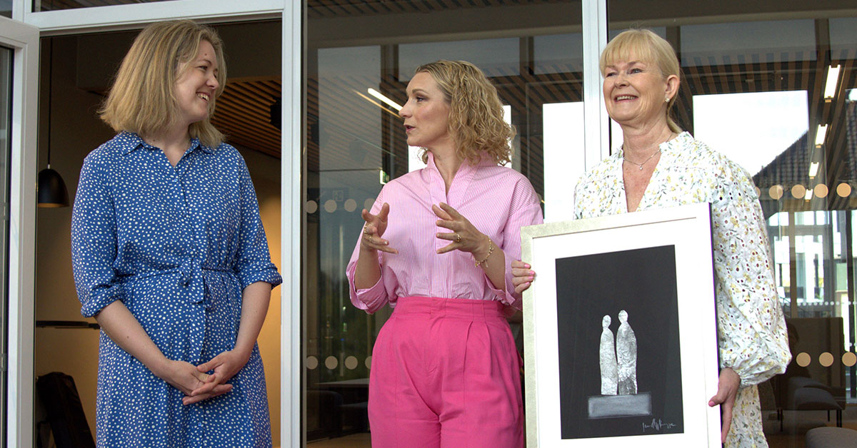 Seniorrådgiver i Nasjonalt klageorgan for helsetjenesten Britt-Kristin Ese, digitaliserings- og forvaltningsminister Karianne Tung, direktør i Nasjonalt klageorgan for helsetjenesten Anita Giæver Hansen. Foto: Digdir